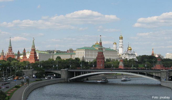 In Moskau lassen sich viele Sehenswürdigkeiten auch von der Wasserseite aus entdecken