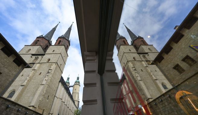 Nach Sanierung  Marktkirche in Halle lockt mit Ausstellungen und Konzerten
