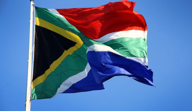 Stopp des Luftverkehrs droht  Neue Corona-Mutante: Südafrika wird Virusvariantengebiet