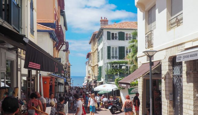 Tourismus in Biarritz. Mehrere kleine Hotels ärgern sich über die Kommissionen der Buchungsportale und rufen nun zu Direktbuchungen auf. 