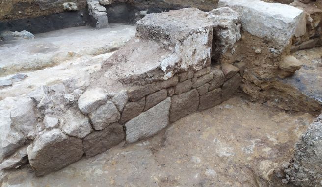 Bau für Göttin Athene  Archäologen finden antiken Tempel in Süditalien