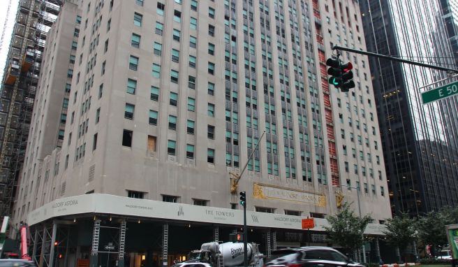Präsidenten, Stars und Salat  Das New Yorker Waldorf Astoria wird 90