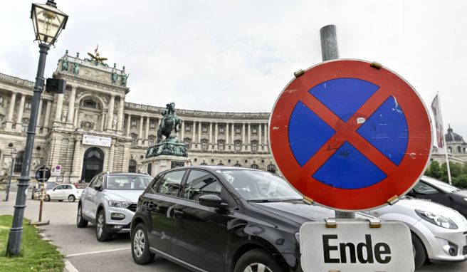 Auch für Touristen  «Parkpickerl» fürs Klima: Wien erschwert das Autofahren