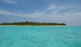 Reisen zu den Lakkadiven und den Robinson-Traum auf unbewohnten Inseln leben##Foto: Wikimedia Commons, Lenish Namath Reisen zu den Lakkadiven und den Robinson-Traum auf unbewohnten Inseln der leben