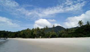 Sierra Leone, die schönsten Strände Westafrikas##Foto: Wikimedia Commons, Annabel Symington Sierra Leone, die schönsten Strände Westafrikas