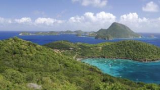 Die Insel Guadeloupe in der Karibik gehört zu Frankreich. Das europäische Land war viele Jahre Kolonialmacht##Foto: Atout France/Richard Soberka Die Insel Guadeloupe in der Karibik gehört zu Frankreich. Das europäische Land war viele Jahre Kolonialmacht