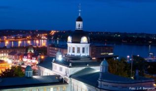 Viele historische Gebäude sind aus Kalkstein gebaut. Eines der bekanntesten Gebäude ist das Rathaus von Kingston.##Foto: J.-F. Bergeron/Ontario Tourism Marketing Partnership Corporation OTMPC/dpa-tmn Viele historische Gebäude sind aus Kalkstein gebaut. Eines der bekanntesten Gebäude ist das Rathaus von Kingston.