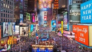 Ein Klassiker unter den Silvester-Partyorten ist der New Yorker Times Square. Das Fest ist bunt und laut.##Foto: Countdown Entertainment Ein Klassiker unter den Silvester-Partyorten ist der New Yorker Times Square. Das Fest ist bunt und laut.