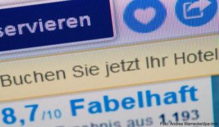 Hotelbewertungen im Netz sind oft eine einzige Jubelveranstaltung##Foto: Andrea Warnecke/dpa-tmn Hotelbewertungen im Netz sind oft eine einzige Jubelveranstaltung