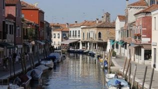 Ein komplett ausgestattetes Haus am Wasser in Venedig. An verschiedenen Urlaubsorten finden sich Haustauscher ##Foto: hawija, pixabay.com Ein komplett ausgestattetes Haus am Wasser in Venedig. An verschiedenen Urlaubsorten finden sich Haustauscher