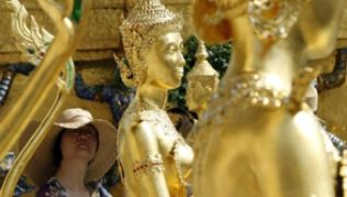Thailand-Touristen sollen künftig eine Reisekrankenversicherung abschließen##Foto: Narong Sangnak Thailand-Touristen sollen künftig eine Reisekrankenversicherung abschließen