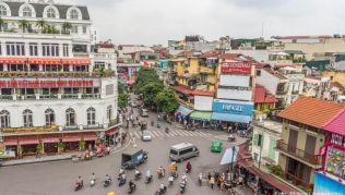 Zu den Sehenswürdigekeiten in Hanoi zählt auch das Restaurant «Bun Cha Huong Lien». Barack Obama traf sich dort 2016 mit Fernsehkoch Anthony Bourdain zum Essen Zu den Sehenswürdigekeiten in Hanoi zählt auch das Restaurant «Bun Cha Huong Lien». Barack Obama traf sich dort 2016 mit Fernsehkoch Anthony Bourdain zum Essen