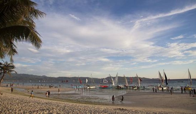 REISE & PREISE weitere Infos zu Philippinen: White Beach, Boracay