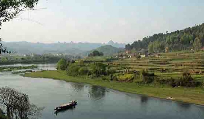 Grüne Hügel und subtropische Wälder in Guizhou, China##Foto: Foto: Flickr.com, Yuen Yan Grüne Hügel und subtropische Wälder in Guizhou, China