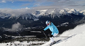 Viele Skifahrer träumen vom legendären Pulverschnee in Nordamerika. Doch die meisten schreckt der vermeintlich hohe Preis ab.