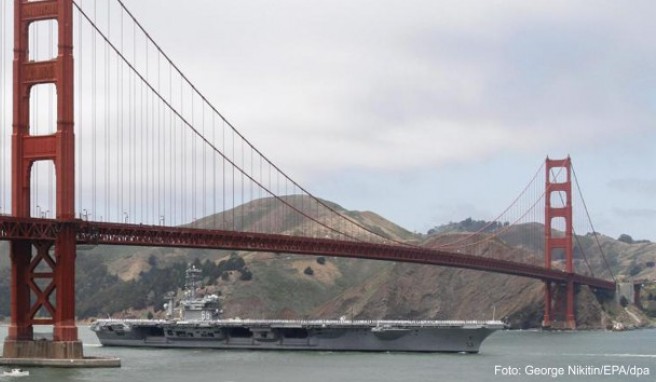 Golden Gate Bridge  Wahrzeichen von San Francisco wird 80