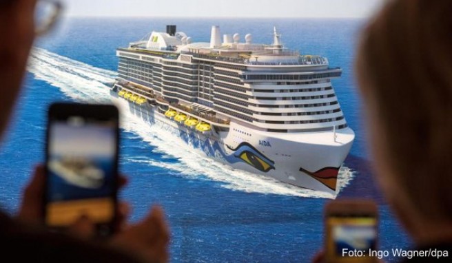Ein Schnappschuss vom Kreuzfahrtschiff: Welche Bilder vom Urlaub ins Internet gestellt werden dürfen, regelt das Urheberrecht