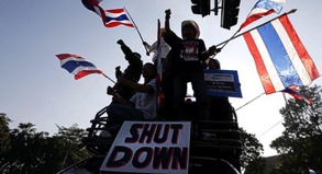 Verkehrsbehinderungen erwünscht: Im Zentrum Bangkoks halten Regierungsgegner weiter mehrere Kreuzungen besetzt