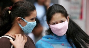 MEXIKO  Urlauber bleiben trotz Schweinegrippe
