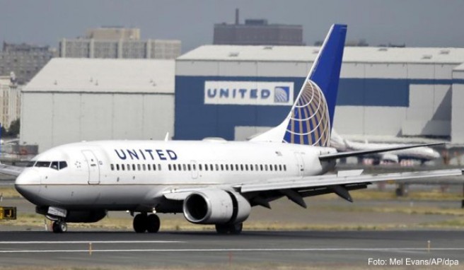 United-Airlines   Überbucht – Passagier rausgeschmissen