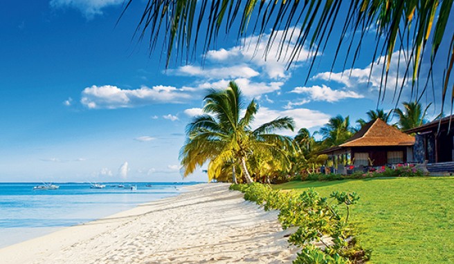Das weitläufig angelegte Hotel »LUX le Morne« liegt an einem der schönsten Strände auf Mauritius