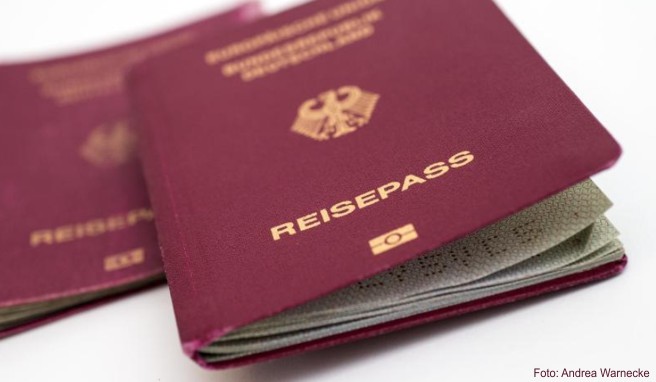 Für ein E-Visum muss der Reisepass oft eingescannt und auf die Antragsseite hochgeladen werden
