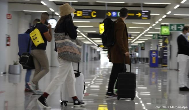 Vollständig Geimpfte dürfen ohne Corona-Beschränkungen nach Spanien einreisen