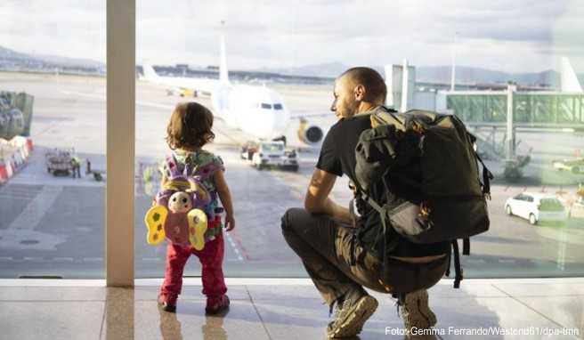 Familienurlaub  Woran Ihr vor einer Flugreise mit Kindern denken solltet