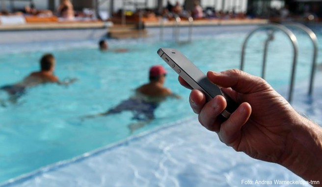 Surfen auf See  Mobilfunk-Kosten auf Kreuzfahrt vermeiden