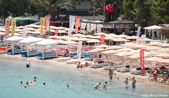 Nach Lira-Absturz  Günstiger speisen und shoppen in der Türkei