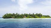 Malediven, Madoogali, Nord-Ari-Atoll: Gemütliche, klimatisierte Einzelbungalows mit Flat-Screen-TV. ##Foto: madoogalimaldives.com