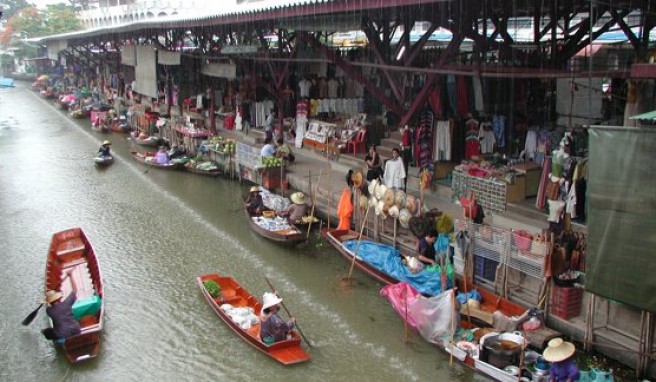 Die Schwimmenden Märkte, nördlich von Bangkok.