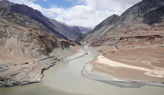 Zusammenfluss von Indus und Zanskar.