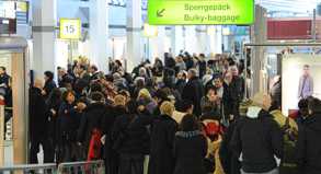 Bei hartnäckigem Ärger über Verspätungen oder mit dem Gepäck können sich bald auch Kunden deutscher Fluggesellschaften an eine zentrale Schlichtungsstelle wenden