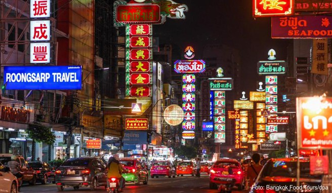 China Town ist eine gute Station für eine Food Tour durch das nächtliche Bangkok - hier wird viel unter freiem Himmel gekocht