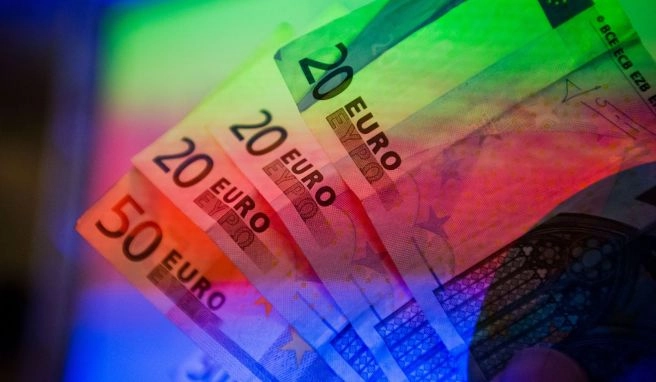 Oster-Reisekasse: Nicht alles auf eine Karte setzen Risiken