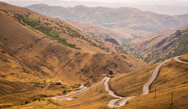 Serpentinen und Steinpisten  Türkei-Roadtrip: Im Königreich der abenteuerlichen Straßen