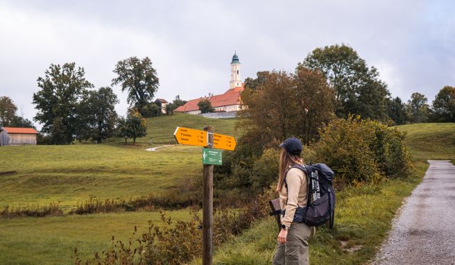 Neue Weitwanderung verbindet Klöster im Alpenvorland
