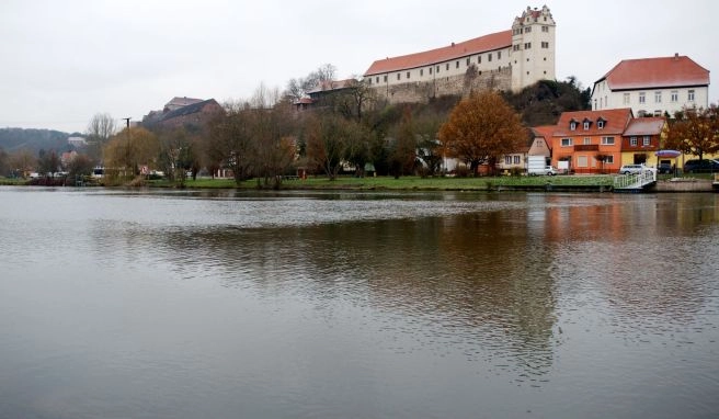 Die neue «Kulturerlebnisroute Wettiner Weg» führt auch an der Burg Wettin nahe Halle vorbei. Die neue «Kulturerlebnisroute Wettiner Weg» führt auch an der Burg Wettin nahe Halle vorbei.