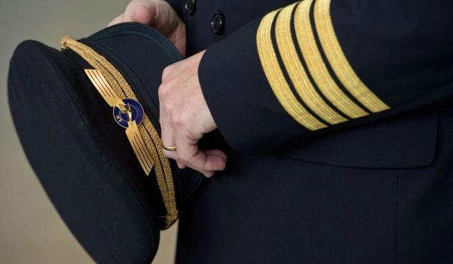 Drohender Piloten-Streik Nicht voreilig stornieren oder umbuchen