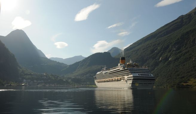 REISE & PREISE weitere Infos zu Costa lockert Corona-Regeln und in Ischgl spielt Eros auf