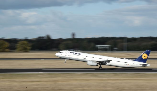 Ab Januar 2023: Lufthansa bietet kostenloses Messaging auf A320-Flügen mit WLAN für registrierte Passagiere.
