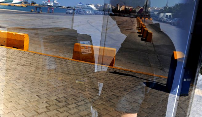 Karten und Bares Diese Zahlungsmittel sollten in jedem Urlaub dabei sein