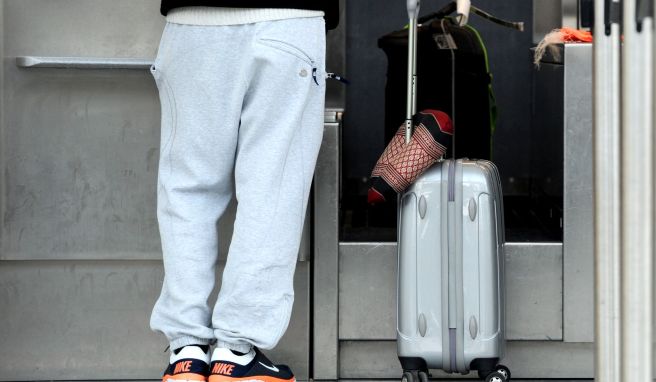 Bequem an Bord Expertin: Auf Flügen kleiden wie auf dem Sofa