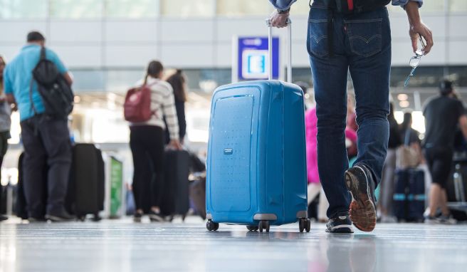 Tipps für die Ferien Was Urlauber vor dem Flug alles checken sollten