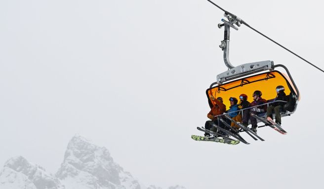 Mehr Geld für den Lift: Die Skipasspreise ziehen auch in diesem Winter vielerorts an.