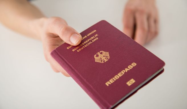 Keine Ausreise und Anzeige