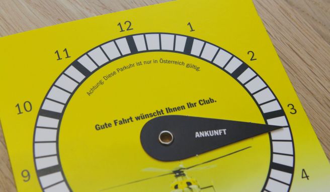 In Österreich ticken die Parkuhren anders: Wer hier Kurzzeitparken will, braucht eine österreichische Parkuhr mit Viertelstunden-Einteilung. In Österreich ticken die Parkuhren anders: Wer hier Kurzzeitparken will, braucht eine österreichische Parkuhr mit Viertelstunden-Einteilung.