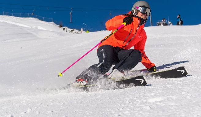 Sicher auf der Piste  So muss ein Skihelm sitzen