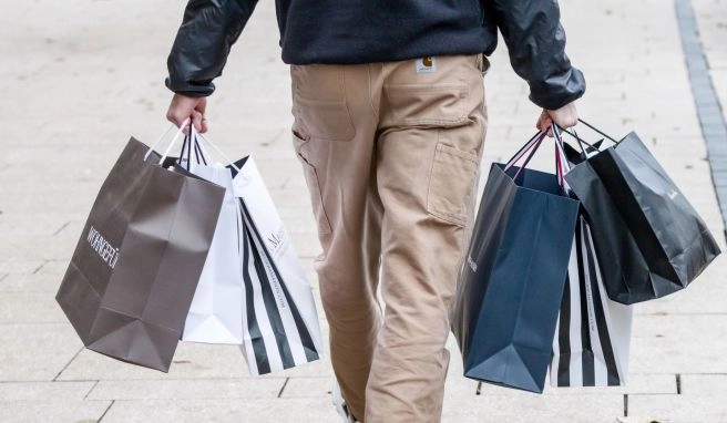 Nach der Corona-Flaute Europas Einkaufsmeilen locken wieder viele Touristen